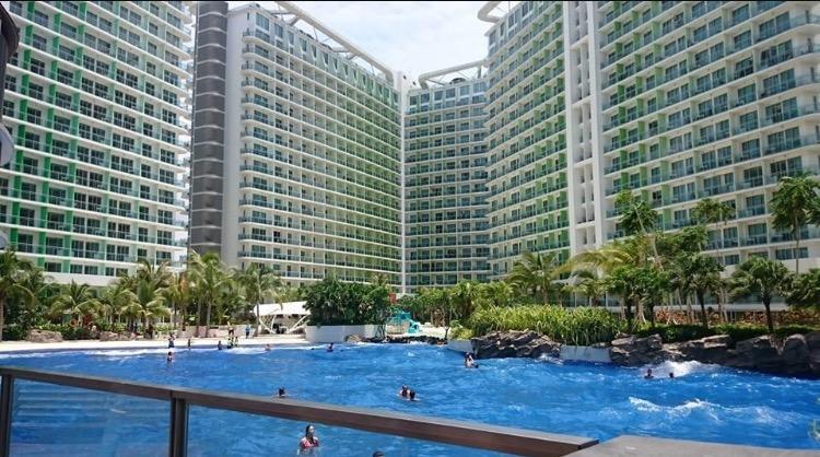 Azure Urban Beach Resort Manila By Radlett Bagian luar foto